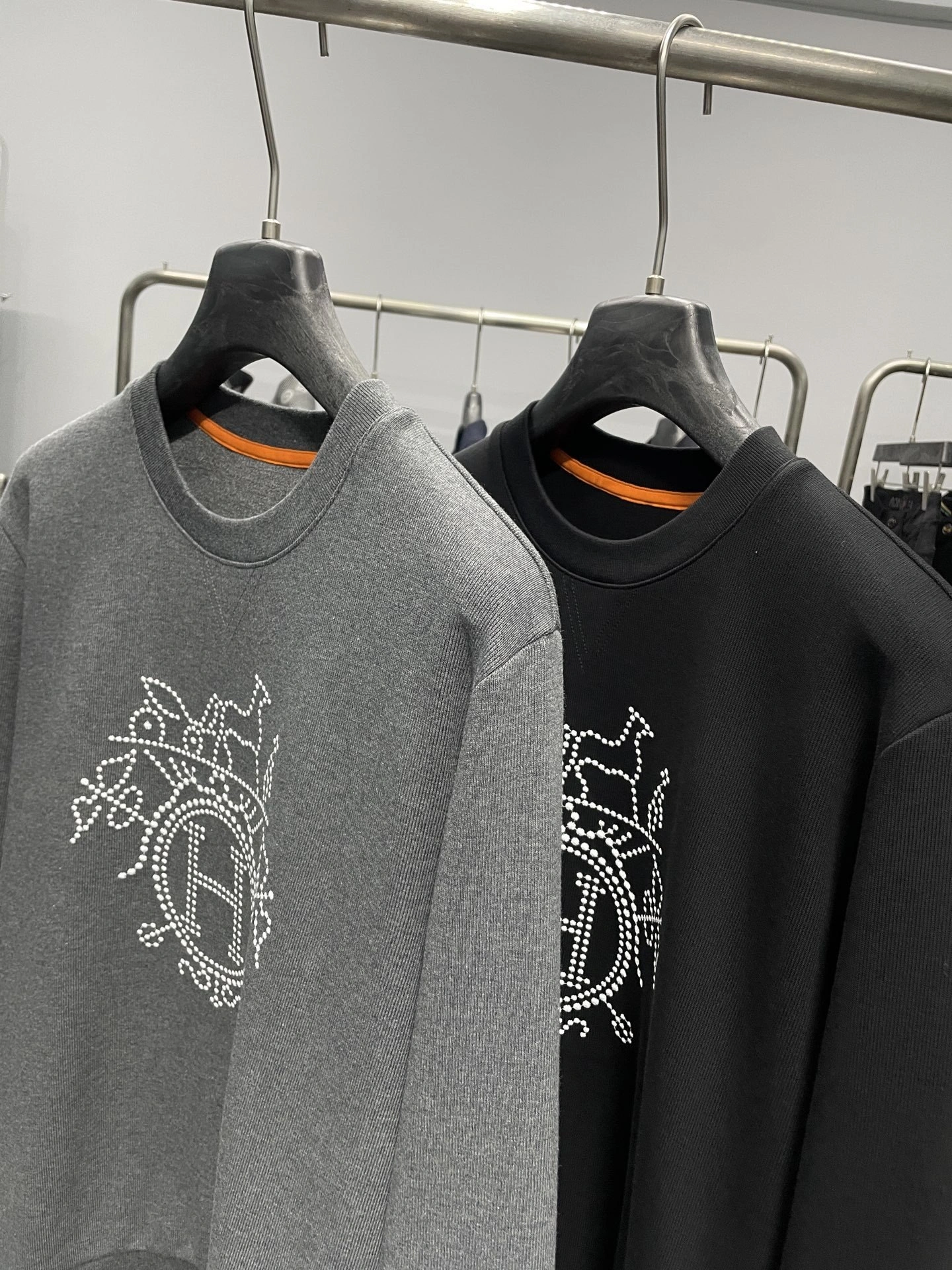 wg.luxury-- H5r75s Cotton embroidery oversize 2colour item: E-F000J1336-2